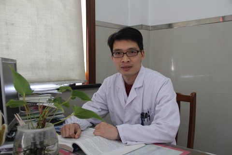 劉百偉.JPG